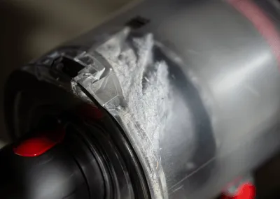 濾網久未清潔-Dyson吸塵器深度清潔